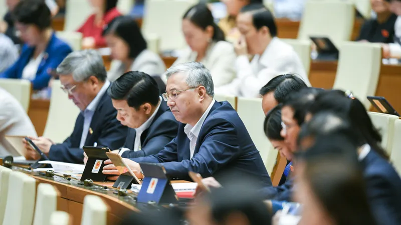 ĐBQH dự phiên thảo luận chiều 14-11. Ảnh: VIẾT CHUNG