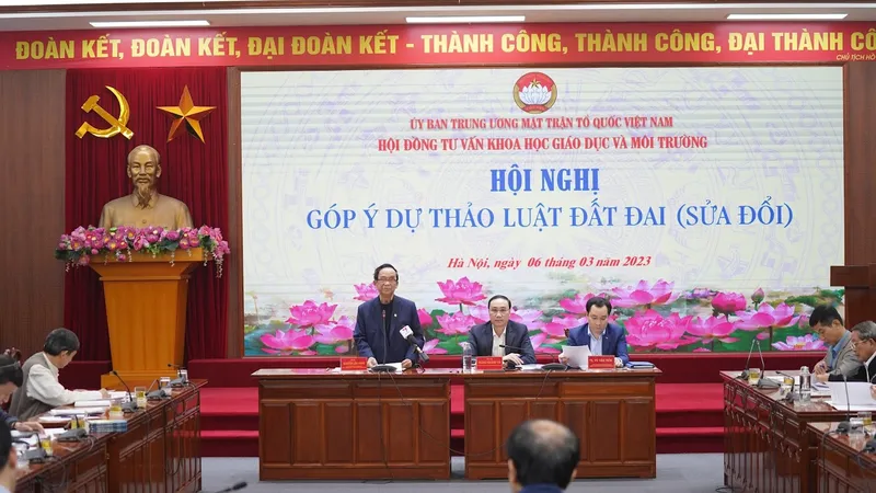 Hội nghị góp ý dự thảo Luật Đất đai sửa đổi chiều 6-3