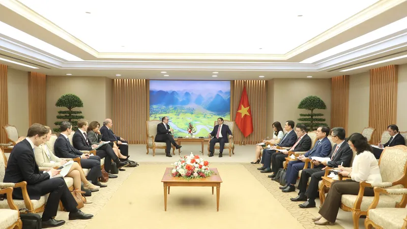 Thủ tướng Phạm Minh Chính tiếp Bộ trưởng Ngoại giao Cộng hòa Áo. Ảnh: QUANG PHÚC