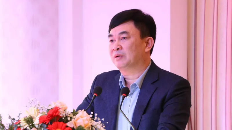 Ông Ngô Hoàng Ngân