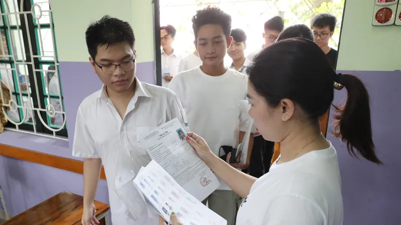 Thí sinh dự thi tốt nghiệp THPT 2023. Ảnh: QUANG PHÚC