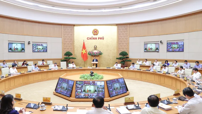 Thủ tướng Phạm Minh Chính chủ trì và phát biểu tại Phiên họp Chính phủ thường kỳ sáng 4-7. Ảnh: VIẾT CHUNG