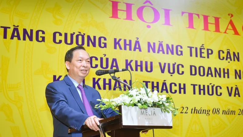 Phó Thống đốc thường trực Ngân hàng nhà nước Đào Minh Tú phát biểu tại hội thảo