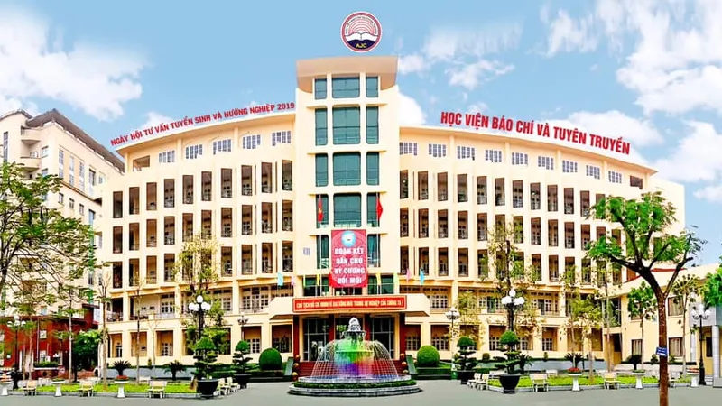 Mấy năm gần đây, Học viện Báo chí và Tuyên truyền lấy điểm chuẩn khá cao