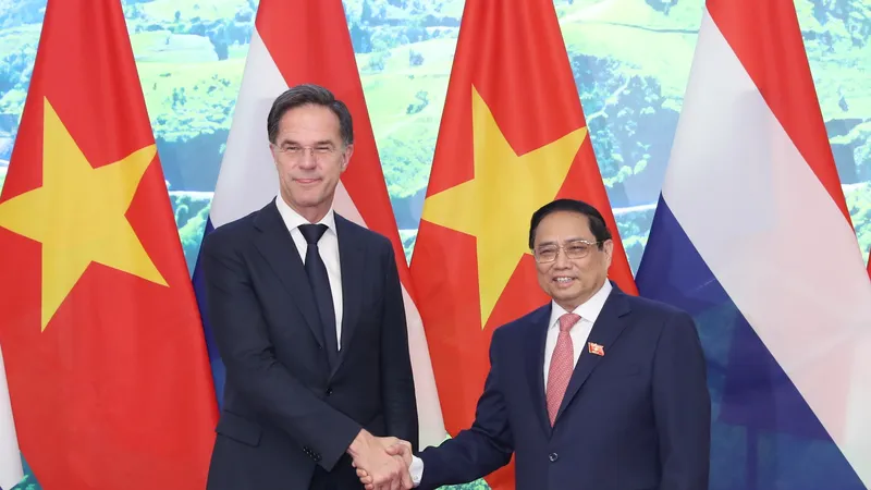 Thủ tướng Phạm Minh Chính chủ trì lễ đón chính thức Thủ tướng Hà Lan Mark Rutte. Ảnh: QUANG PHÚC