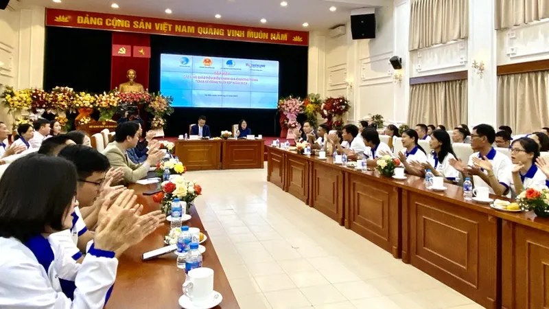  Bộ GD-ĐT gặp mặt 58 nhà giáo tiêu biểu