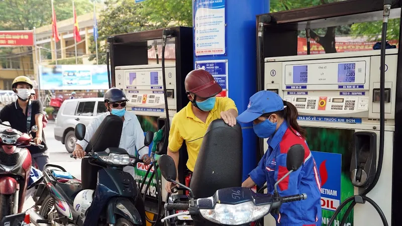 Phải thực hiện hóa đơn điện tử trong kinh doanh, bán lẻ xăng dầu