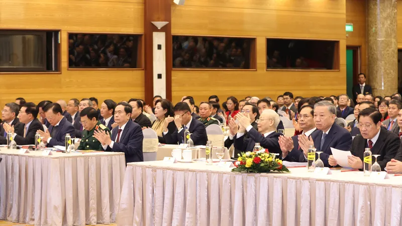 Các đại biểu dự hội nghị ngoại giao 32. Ảnh: QUANG PHÚC