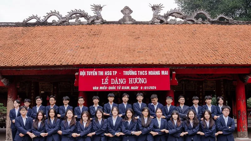 Học sinh Hà Nội thể hiện quyết tâm trước kỳ thi học sinh giỏi