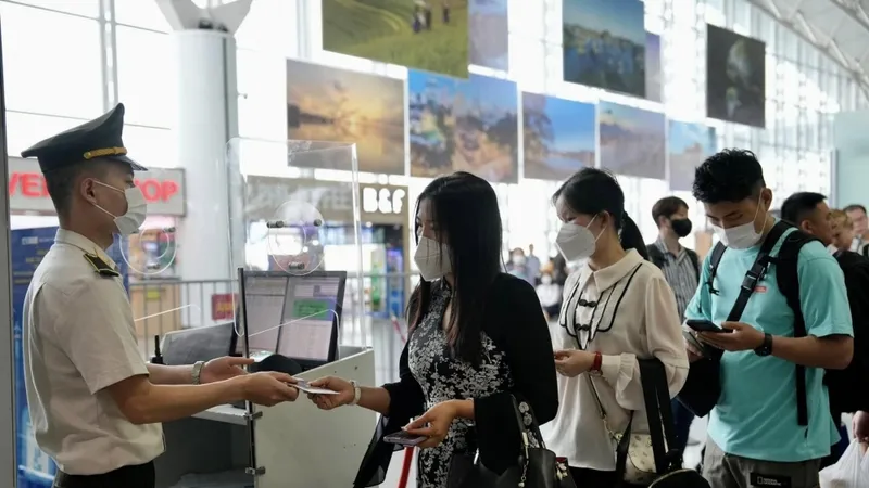 Chính phủ yêu cầu bảo đảm an ninh, an toàn hàng không