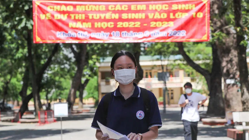 Học sinh tham dự kỳ thi tuyển sinh lớp 10 năm học 2023-2024 tại Hà Nội