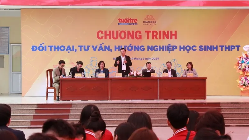 Ông Phạm Như Nghệ, Phó Vụ trưởng Vụ Giáo dục Đại học (Bộ GD-ĐT) chia sẻ thông tin tại chương trình