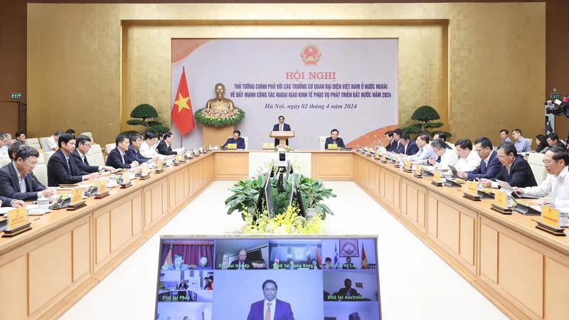 Thủ tướng Phạm Minh Chính chủ trì hội nghị với các trưởng cơ quan đại diện Việt Nam ở nước ngoài về đẩy mạnh công tác ngoại giao kinh tế phục vụ phát triển đất nước năm 2024. Ảnh: VIẾT CHUNG