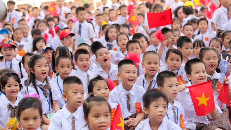Hà Nội tuyển sinh trực tuyến với các lớp đầu cấp trong thời gian từ ngày 1 đến ngày 9-7-2024.