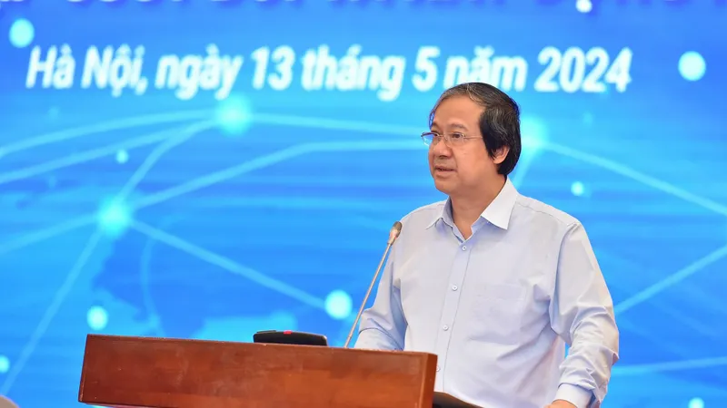 Bộ trưởng Bộ GD-ĐT Nguyễn Kim Sơn phát biểu tại hội thảo