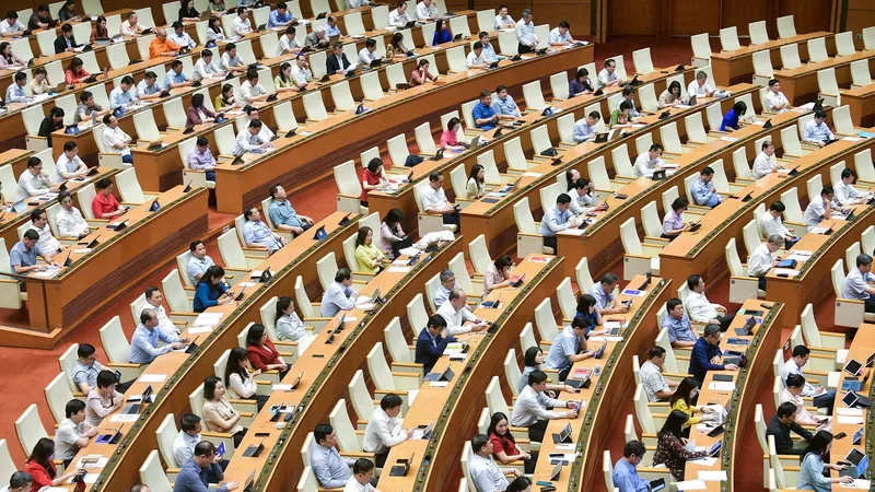 Phiên thảo luận sáng 25-5. Ảnh: VIẾT CHUNG