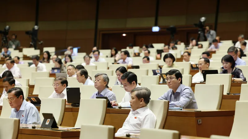 Các đại biểu dự phiên thảo luận chiều 30-5. Ảnh: QUANG PHÚC