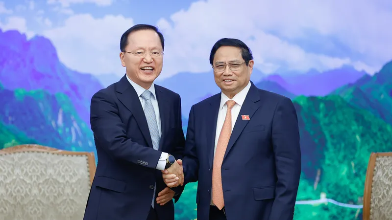 Thủ tướng Phạm Minh Chính tiếp ông Park Hark Kyu, Tổng Giám đốc phụ trách tài chính của tập đoàn Samsung 