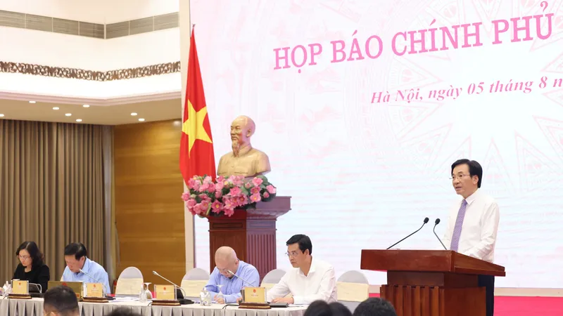 Họp báo Chính phủ. Ảnh: QUANG PHÚC