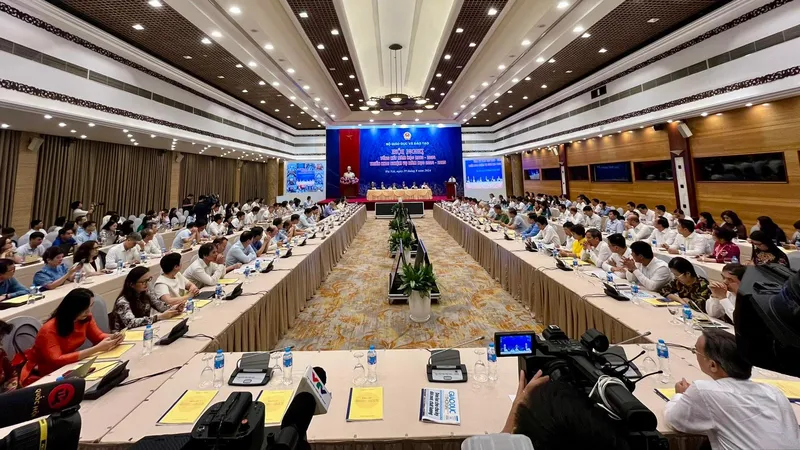 Quang cảnh hội nghị tại điểm cầu Hà Nội