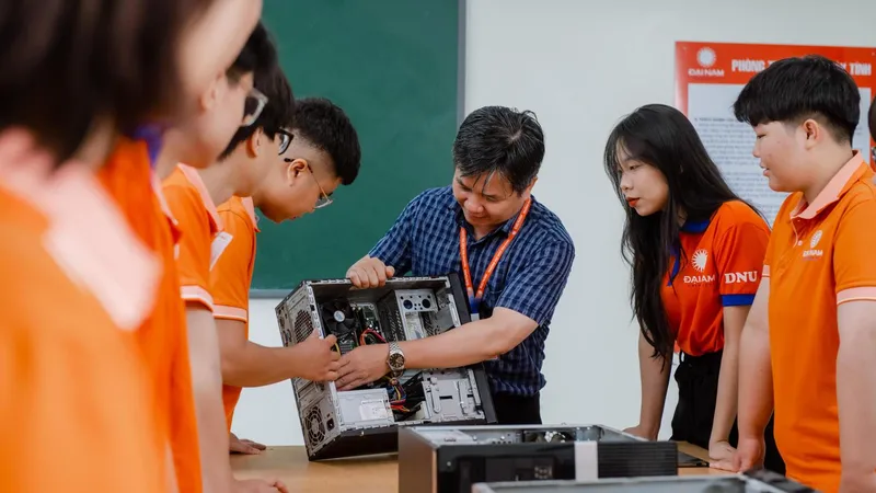 Đến năm 2030, đào tạo ít nhất 50.000 nhân lực đại học trở lên phục vụ ngành công nghiệp bán dẫn