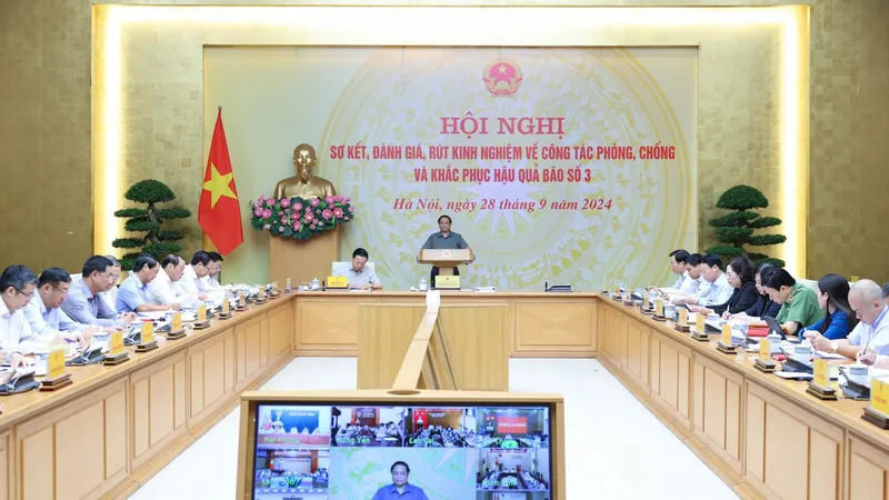 Hội nghị trực tuyến sơ kết, đánh giá, rút kinh nghiệm về công tác phòng chống và khắc phục hậu quả bão số 3. Ảnh: VIẾT CHUNG
