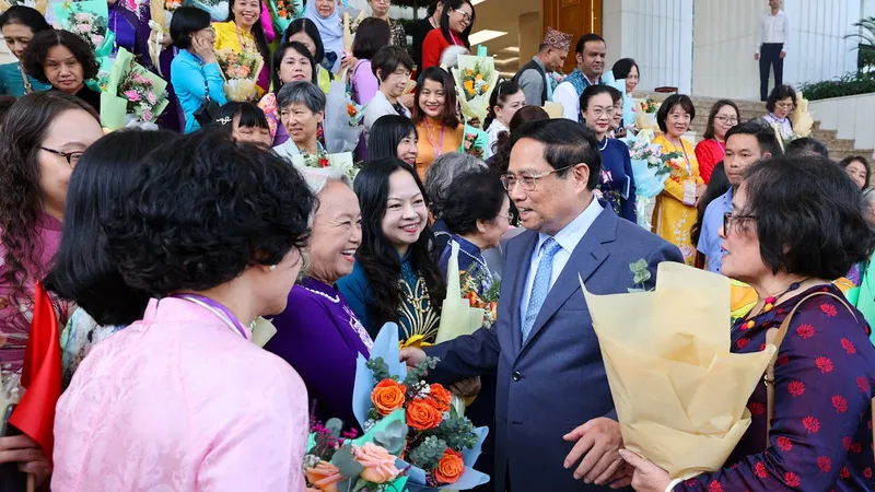 Thủ tướng tiếp các nhà khoa học và kỹ sư nữ khu vực châu Á - Thái Bình Dương