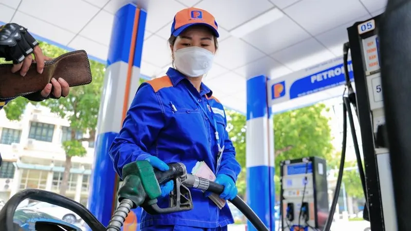Thủ tướng chỉ đạo xử lý nghiêm các trường hợp vi phạm không thực hiện hóa đơn điện tử