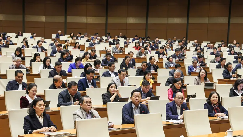 Quốc hội thảo luận ngày 14-2. Ảnh: VIẾT CHUNG