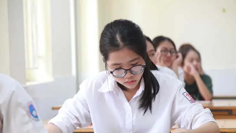 Hà Nội bỏ nhân điểm hệ số 2 môn Văn, Toán trong tuyển sinh vào lớp 10
