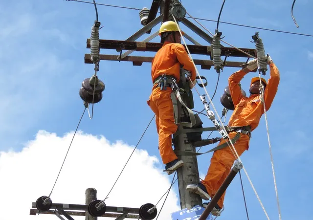 Thủ tướng chỉ đạo triển khai quyết liệt các giải pháp bảo đảm cung ứng điện