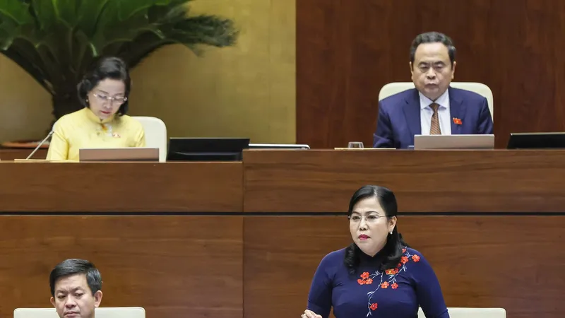 Chủ nhiệm Ủy ban Công tác đại biểu của Quốc hội Nguyễn Thanh Hải phát biểu giải trình, làm rõ một số vấn đề đại biểu Quốc hội nêu. Ảnh: VIẾT CHUNG