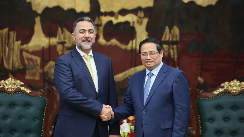 Thủ tướng Phạm Minh Chính tiếp Phó Chủ tịch Cơ quan đầu tư quốc gia Oman (OIA) Nasser bin Suliman Al Harthi