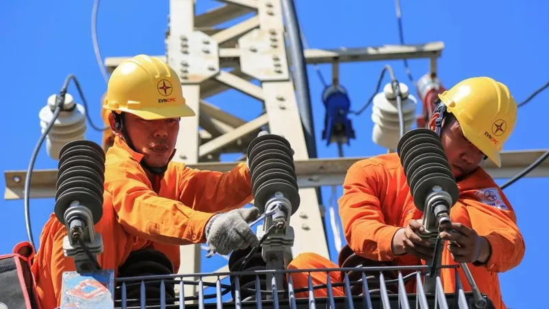 Thủ tướng yêu cầu không để thiếu điện trong bất cứ trường hợp nào
