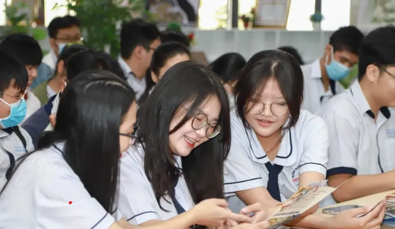 Thí sinh sẽ gặp khó khi các trường đại học bỏ xét tuyển khối C00 sát kỳ thi