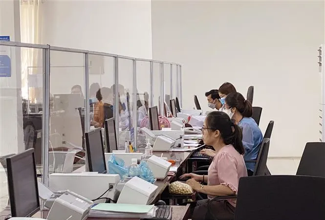 Chính phủ bỏ một số hình thức kỷ luật đối với cán bộ, công chức