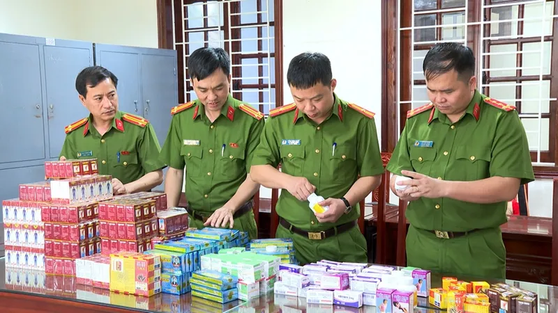 Lực lượng chức năng phát hiện, xử lý các tổ chức buôn lậu, buôn bán hàng giả, hàng kém chất lượng