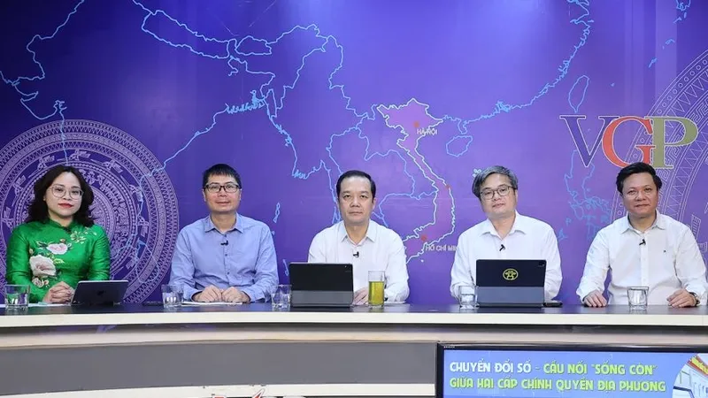 Các khách mời tham dự Tọa đàm