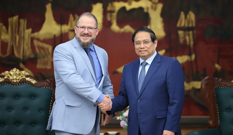 Thủ tướng Phạm Minh Chính tiếp ông Cristiano Amon, Chủ tịch kiêm Tổng Giám đốc điều hành tập đoàn Qualcomm