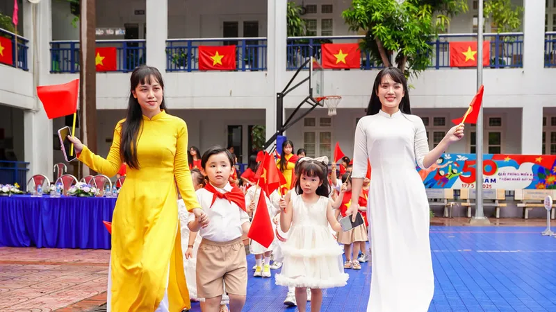 Chính phủ quyết định tiếp tục giữ ổn định mức học phí, lộ trình học phí 