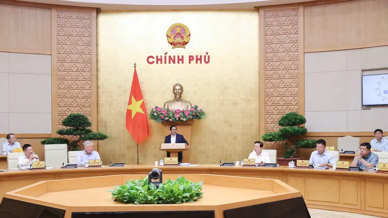 Thủ tướng Phạm Minh Chính chủ trì và phát biểu tại phiên họp Chính phủ chuyên đề về xây dựng pháp luật. Ảnh: VIẾT CHUNG