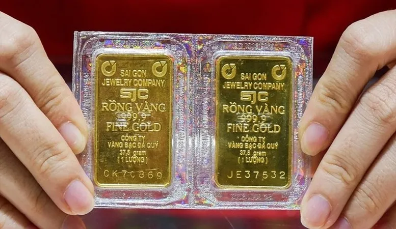Chính phủ yêu cầu báo cáo tình hình, giải pháp quản lý thị trường tiền tệ, vàng, chứng khoán