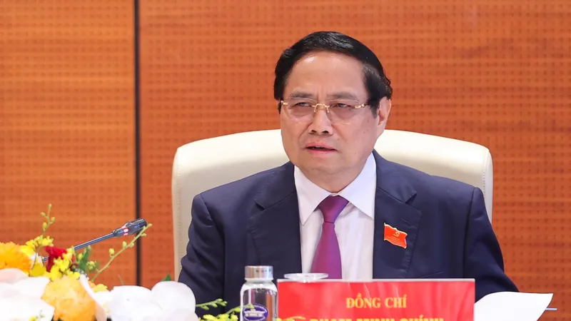 Thủ tướng phát biểu thảo luận tại tổ trong phiên làm việc chiều 12-10 của Đại hội đại biểu Đảng bộ Chính phủ lần thứ I, nhiệm kỳ 2025-2030