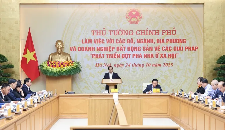 Thủ tướng Phạm Minh Chính chủ trì hội nghị với các bộ, ngành, địa phương, doanh nghiệp về các giải pháp phát triển đột phá nhà ở xã hội