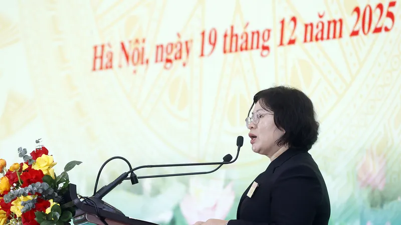 Đồng chí Văn Thị Bạch Tuyết, Phó Bí thư Thành ủy TPHCM phát biểu tại hội nghị. Ảnh: HẢI PHẠM