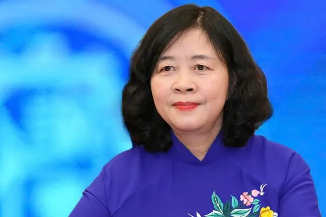 Bà Bùi Thị Minh Hoài, Chủ tịch Ủy ban Trung ương MTTQ Việt Nam gửi điện mừng chúc tình hữu nghị Việt Nam - Trung Quốc mãi mãi xanh tươi, đời đời bền vững. 