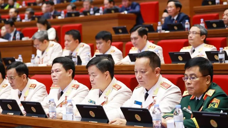 Các đại biểu dự phiên thảo luận chiều 21-1. Ảnh: VIẾT CHUNG