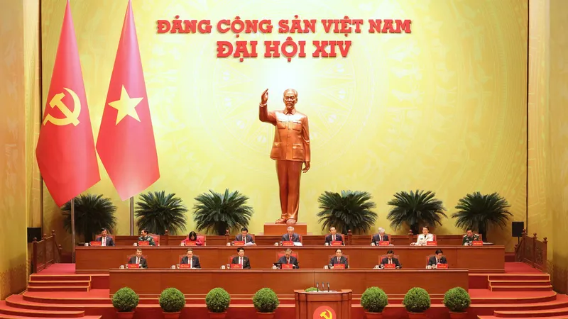 Đoàn Chủ tịch trong phiên bế mạc Đại hội. Ảnh: QUANG PHÚC