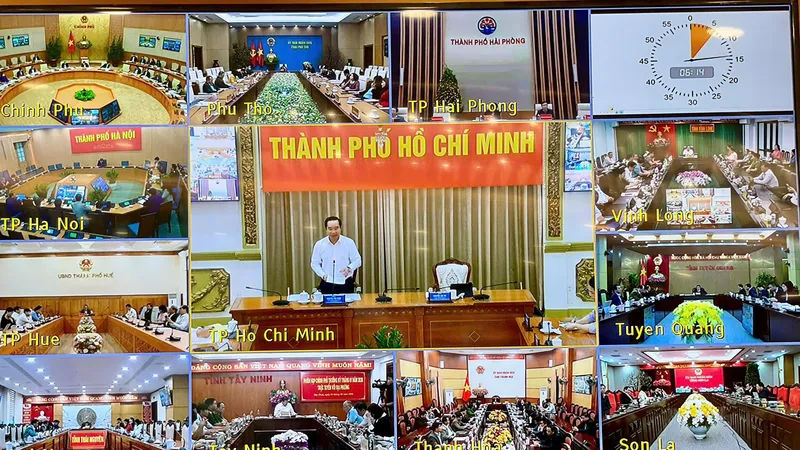 Chủ tịch UBND TPHCM Nguyễn Văn Được báo cáo tại phiên họp Chính phủ, chiều 4-2. Ảnh: VIẾT CHUNG