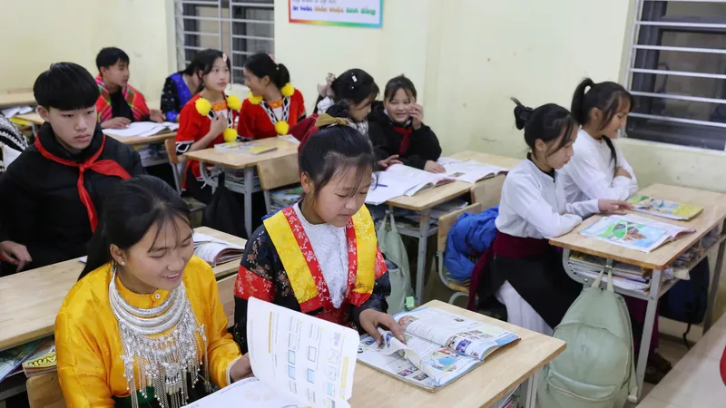 Dự kiến sẽ miễn phí sách giáo khoa trên toàn quốc từ năm học 2029–2030